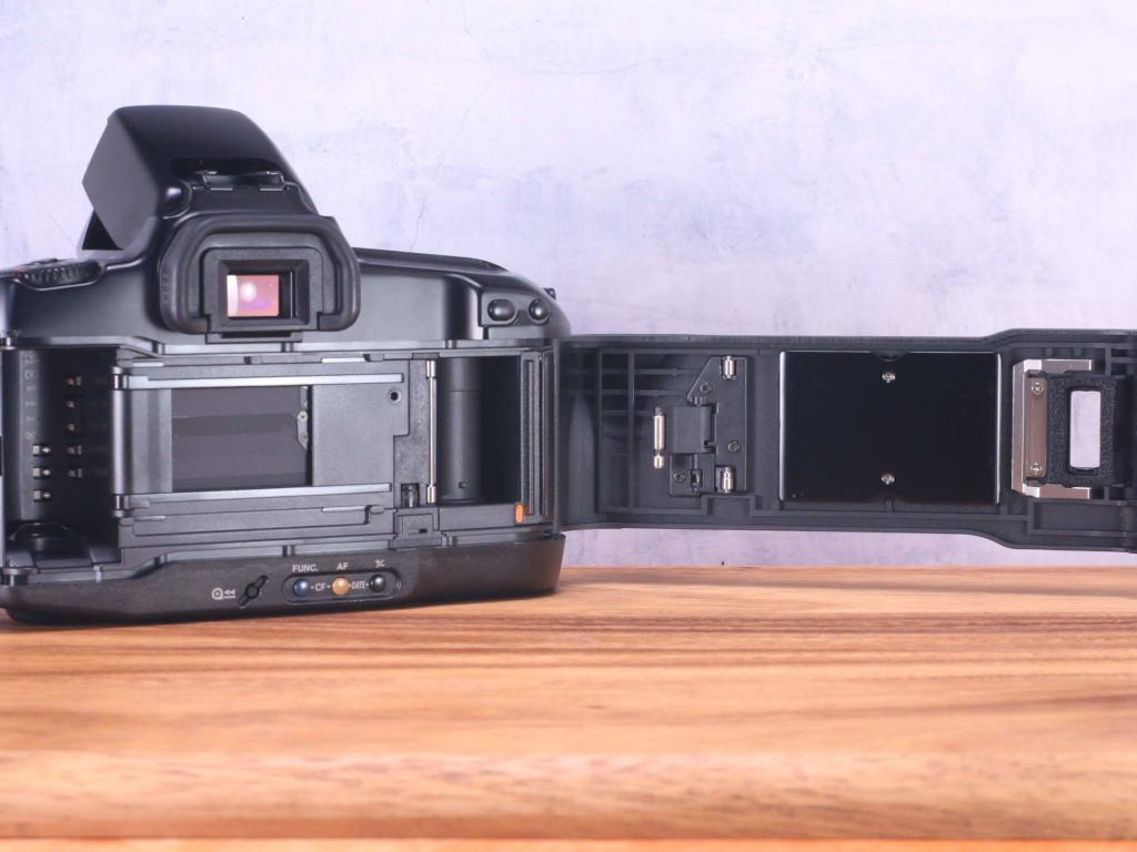 Canon EOS 10 QD フィルム一眼レフ の使い方 | Totte Me Camera